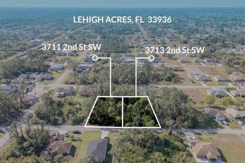 Land in Lehigh Acres, Florida № 2076875 - photo 2