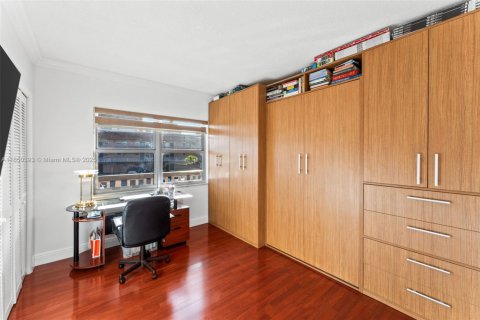 Condominio en venta en Miami, Florida, 2 dormitorios, 91.69 m2 № 1855153 - foto 19