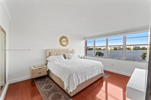 Condominio en venta en Miami, Florida, 2 dormitorios, 91.69 m2 № 1855153 - foto 16