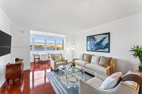 Condominio en venta en Miami, Florida, 2 dormitorios, 91.69 m2 № 1855153 - foto 8