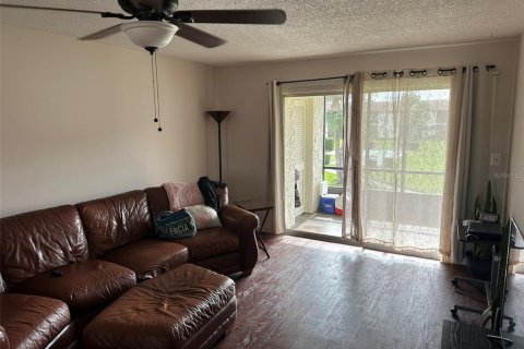 Condo in New Port Richey, Florida, 1 bedroom  № 1361658 - photo 27