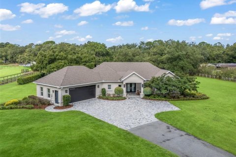 Casa en alquiler en Ocala, Florida, 3 dormitorios, 218.6 m2 № 1838907 - foto 1