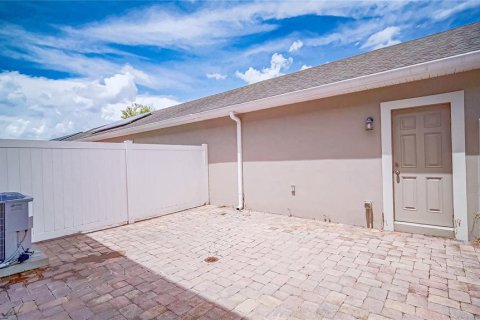 Townhouse in Orlando, Florida 3 bedrooms, 142.7 sq.m. № 2329373 - photo 8