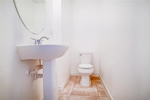 Townhouse in Orlando, Florida 3 bedrooms, 142.7 sq.m. № 2329373 - photo 7