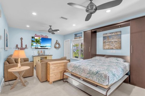 Condo in Hollywood, Florida  № 2075873 - photo 5