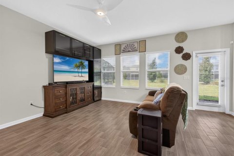 Casa en venta en Davenport, Florida, 3 dormitorios, 192.87 m2 № 2383398 - foto 6