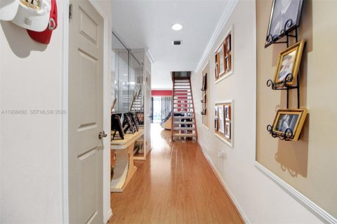 Купить таунхаус в Майами-Лейкс, Флорида 4 спальни, 204.85м2, № 1999025 - фото 9