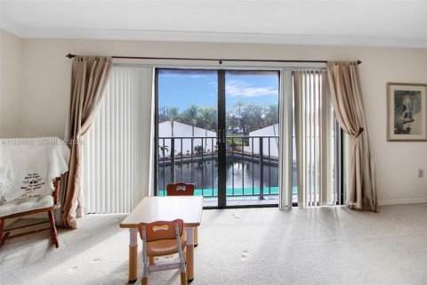 Купить таунхаус в Майами-Лейкс, Флорида 4 спальни, 204.85м2, № 1999025 - фото 22