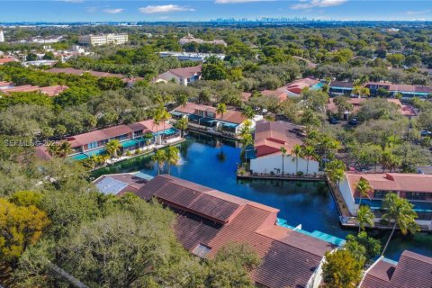 Купить таунхаус в Майами-Лейкс, Флорида 4 спальни, 204.85м2, № 1999025 - фото 3