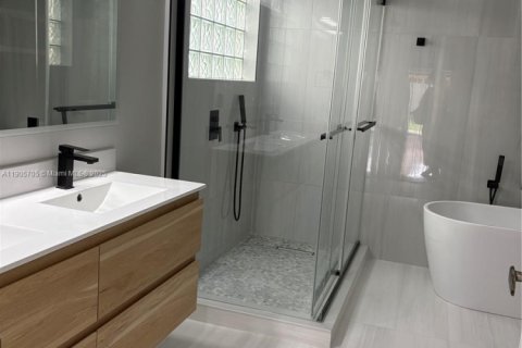 Casa en alquiler en Doral, Florida, 3 dormitorios, 176.98 m2 № 2012482 - foto 25