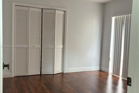 Casa en alquiler en Doral, Florida, 3 dormitorios, 176.98 m2 № 2012482 - foto 22