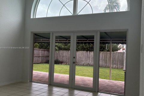 Casa en alquiler en Doral, Florida, 3 dormitorios, 176.98 m2 № 2012482 - foto 16