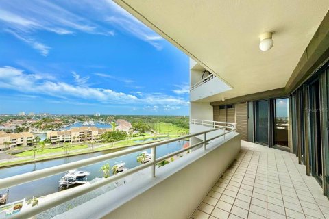 Condo in Saint Petersburg, Florida, 2 bedrooms  № 1842265 - photo 30