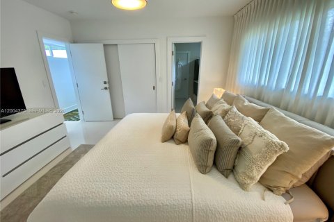 Villa ou maison à louer à Miami Beach, Floride: 4 chambres, 258.83 m2 № 2154911 - photo 18