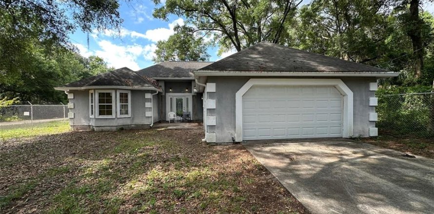 Casa en Interlachen, Florida 3 dormitorios, 158.31 m2 № 1791467