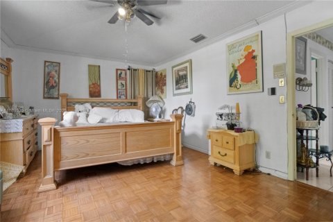 House in Miramar, Florida 4 bedrooms, 207.92 sq.m. № 1868632 - photo 6