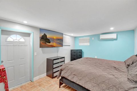 House in Miramar, Florida 3 bedrooms, 78.41 sq.m. № 1772368 - photo 21