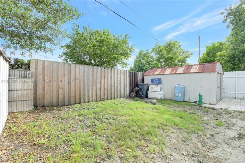 House in Miramar, Florida 3 bedrooms, 78.41 sq.m. № 1772368 - photo 29