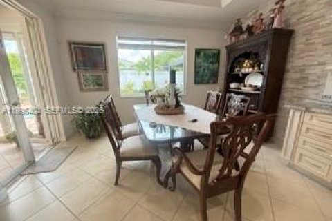 Снять в аренду виллу или дом в Майами, Флорида 3 спальни, 200.85м2, № 2058654 - фото 7