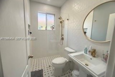 Снять в аренду виллу или дом в Майами, Флорида 3 спальни, 200.85м2, № 2058654 - фото 10