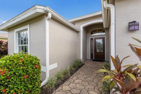Villa ou maison à vendre à Sarasota, Floride: 2 chambres, 154.96 m2 № 1902708 - photo 3
