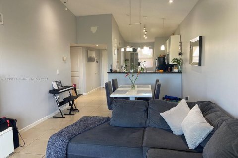 Condominio en venta en Sunrise, Florida, 2 dormitorios, 91.6 m2 № 1881768 - foto 17
