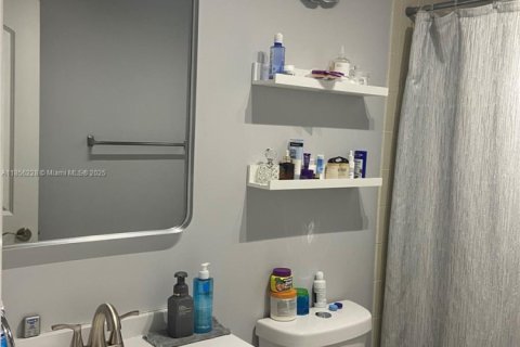 Condominio en venta en Sunrise, Florida, 2 dormitorios, 91.6 m2 № 1881768 - foto 27