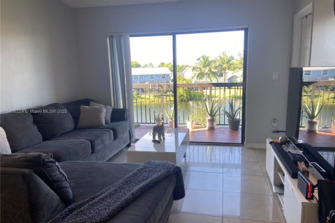 Condominio en venta en Sunrise, Florida, 2 dormitorios, 91.6 m2 № 1881768 - foto 19