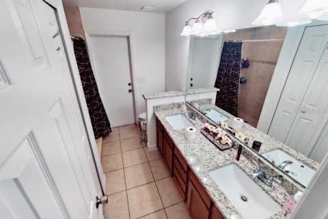 Villa ou maison à louer à Longwood, Floride: 5 chambres, 190.82 m2 № 2232070 - photo 14