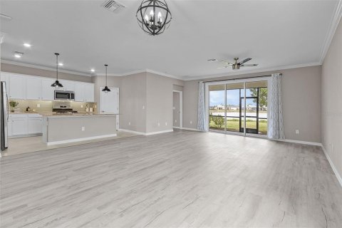 Casa en venta en Punta Gorda, Florida, 4 dormitorios, 188.31 m2 № 1527319 - foto 4