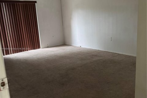 Condominio en venta en Miami, Florida, 2 dormitorios, 96.99 m2 № 1977835 - foto 4