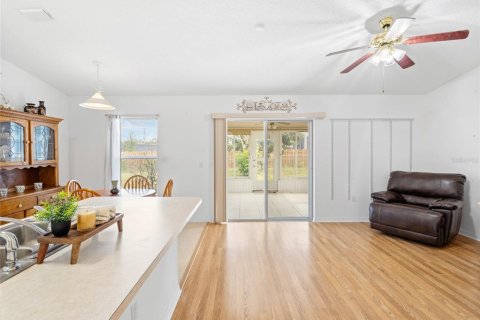 Casa en venta en Palm Bay, Florida, 3 dormitorios, 137.4 m2 № 2225430 - foto 9