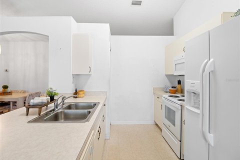 Casa en venta en Palm Bay, Florida, 3 dormitorios, 137.4 m2 № 2225430 - foto 11