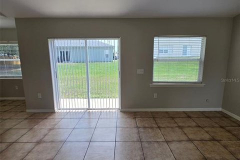 House in Poinciana, Florida 3 bedrooms, 98.66 sq.m. № 2155679 - photo 6