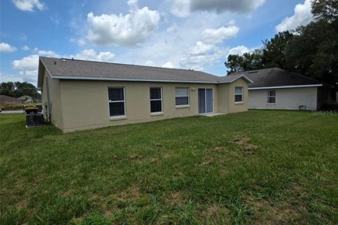 House in Poinciana, Florida 3 bedrooms, 98.66 sq.m. № 2155679 - photo 30