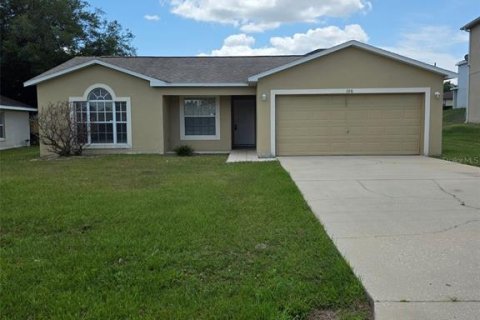 House in Poinciana, Florida 3 bedrooms, 98.66 sq.m. № 2155679