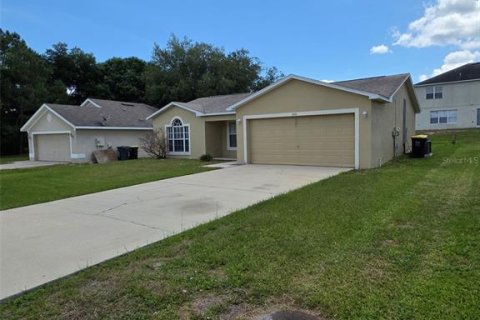 House in Poinciana, Florida 3 bedrooms, 98.66 sq.m. № 2155679 - photo 4