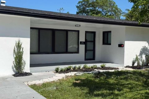 Villa ou maison à Pompano Beach, Floride 3 chambres, 156.45 m2 № 2087885