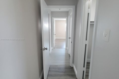 Villa ou maison à louer à Deerfield Beach, Floride: 3 chambres, 165.92 m2 № 1924271 - photo 4