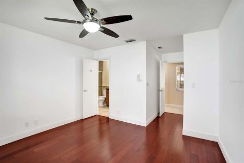 Villa ou maison à louer à Deerfield Beach, Floride: 4 chambres, 370.31 m2 № 1642426 - photo 25