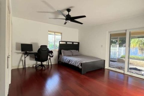 Villa ou maison à louer à Deerfield Beach, Floride: 4 chambres, 370.31 m2 № 1642426 - photo 7