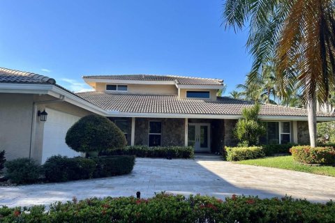 Villa ou maison à louer à Deerfield Beach, Floride: 4 chambres, 370.31 m2 № 1642426 - photo 1