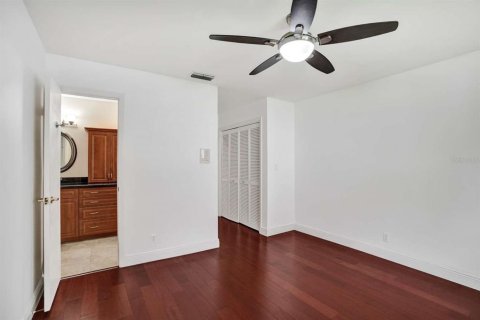 Villa ou maison à louer à Deerfield Beach, Floride: 4 chambres, 370.31 m2 № 1642426 - photo 24