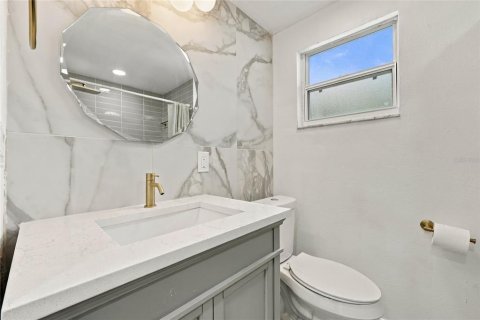 Villa ou maison à louer à Orlando, Floride: 2 chambres, 114.27 m2 № 2380554 - photo 20
