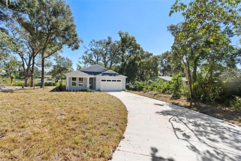 House in Orlando, Florida 4 bedrooms, 181.62 sq.m. № 1416754 - photo 2