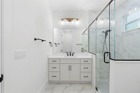 House in Orlando, Florida 4 bedrooms, 181.62 sq.m. № 1416754 - photo 25