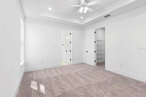 House in Orlando, Florida 4 bedrooms, 181.62 sq.m. № 1416754 - photo 22