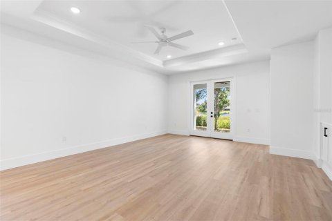 House in Orlando, Florida 4 bedrooms, 181.62 sq.m. № 1416754 - photo 20