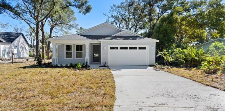 House in Orlando, Florida 4 bedrooms, 181.62 sq.m. № 1416754