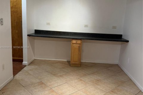 Apartamento en alquiler en Coral Springs, Florida, 1 dormitorio, 76.18 m2 № 2278760 - foto 11